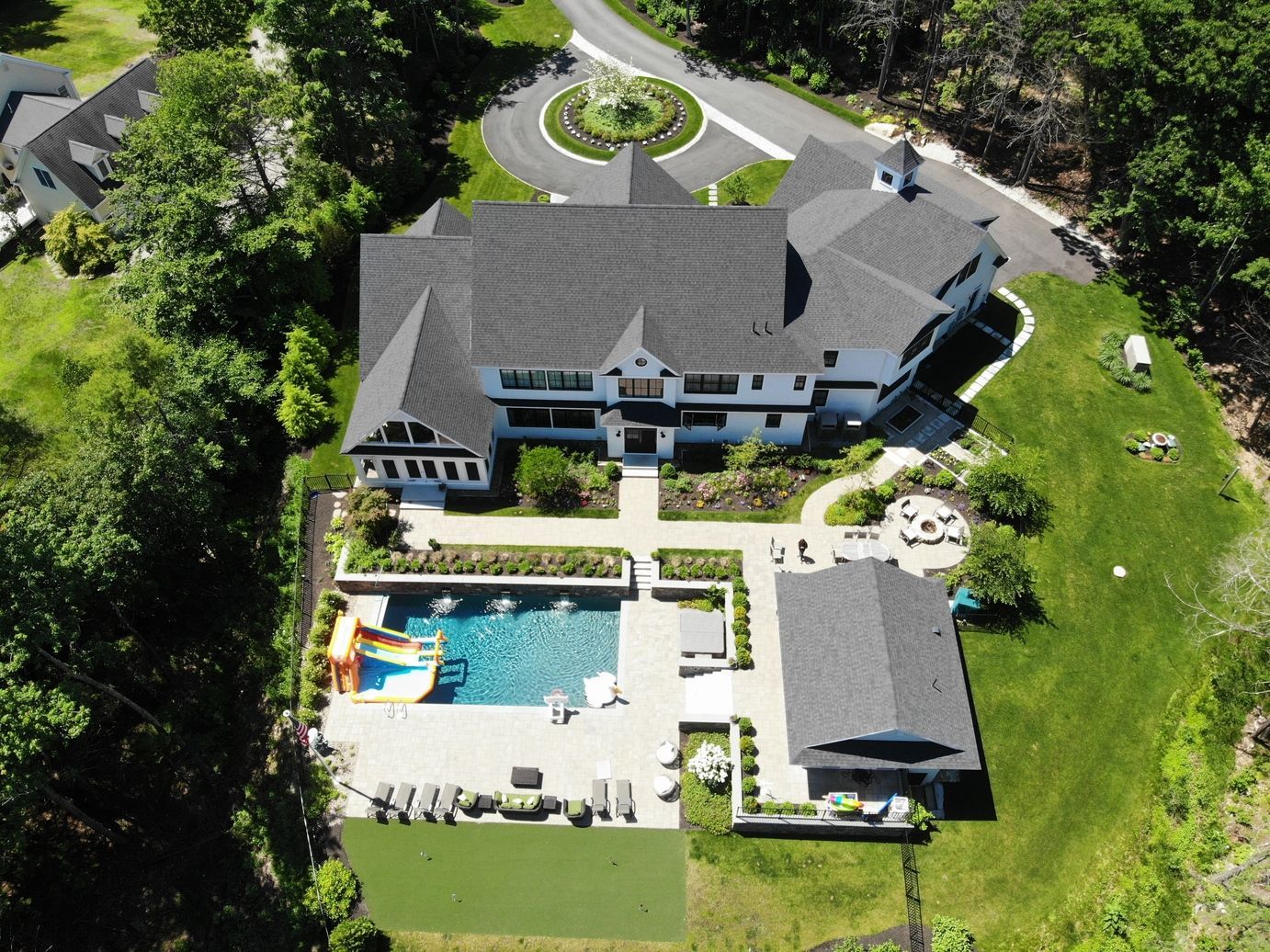 Aerial view of the Cape Elizabeth Colonial and swimming pool